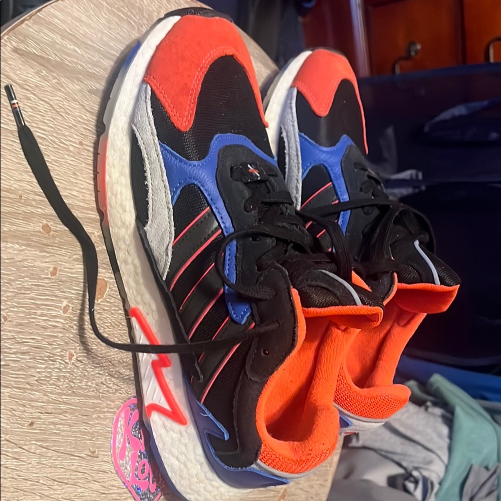Men’s Black and Orange Athletic Shoes